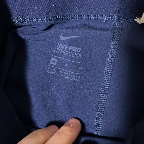 Nike capris - Picture 4 of 4